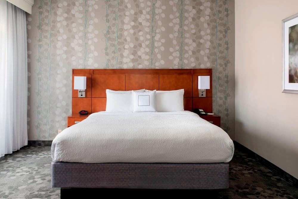 Sonesta Select Newport Middletown