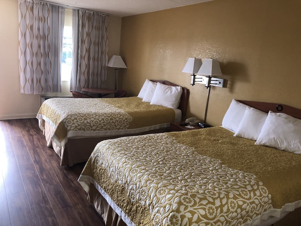 Days Inn by Wyndham Clarksville TN