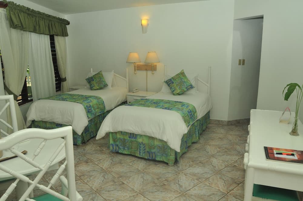 Negril Tree House Resort