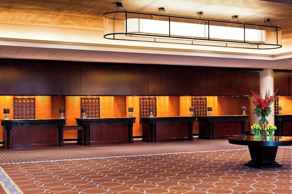 Sheraton New Orleans Hotel