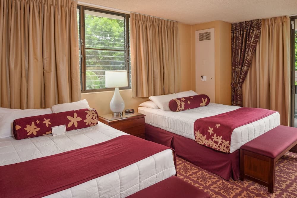 Hilo Hawaiian Hotel, Trademark Collection by Wyndham