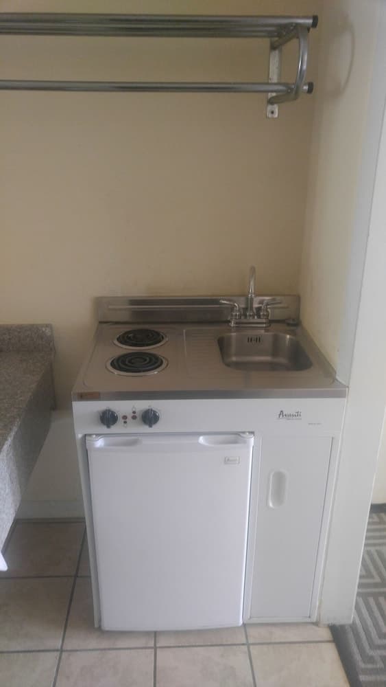 Americourt Extended Stays