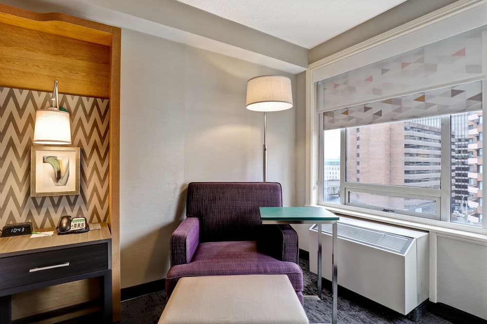 Holiday Inn Ottawa Dwtn - Parliament Hill by IHG