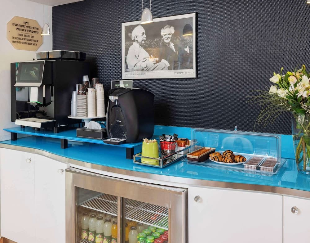 Best Western Regency Suites