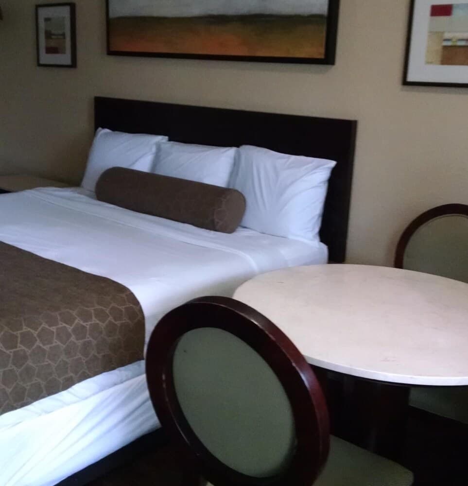 Extend a Suites Mobile Tillmans Corner