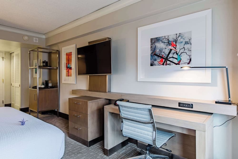 Coast Seattle Downtown Hotel by APA