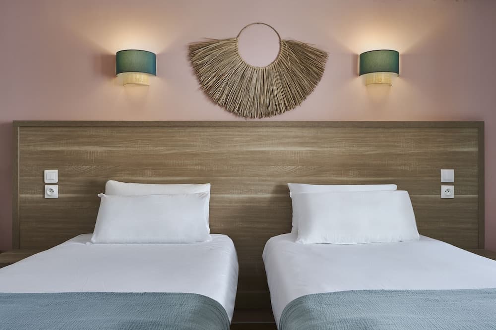 Hôtel Kabanel by HappyCulture