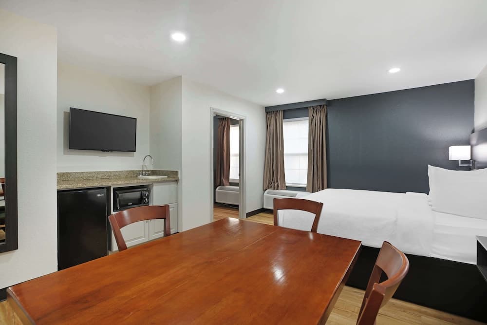 Best Western Mystic Hotel