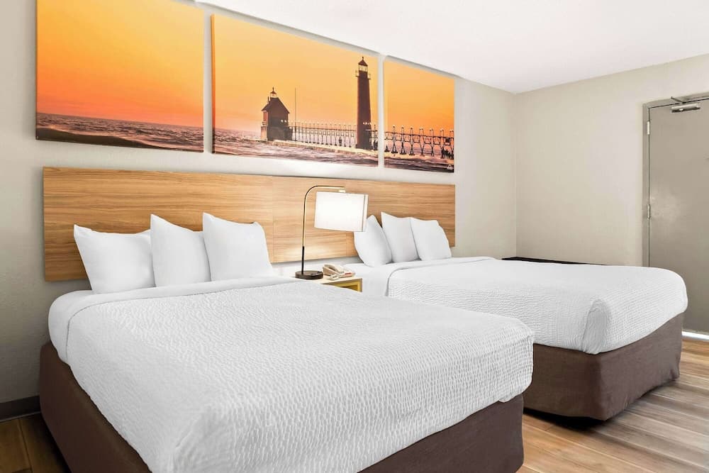 Days Inn & Suites by Wyndham Warren