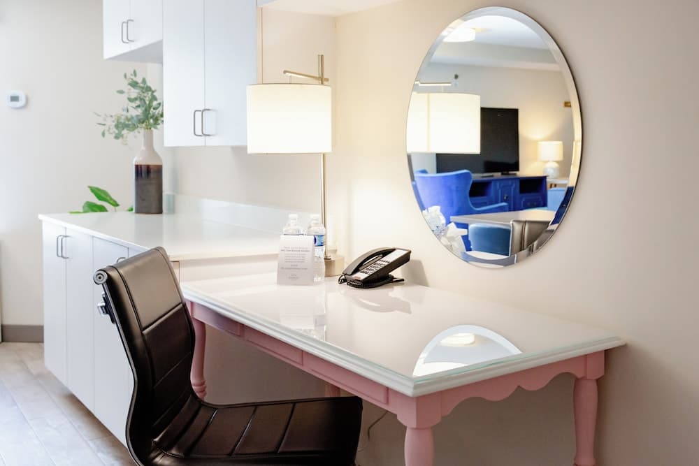 Hotel Indigo Mount Pleasant by IHG