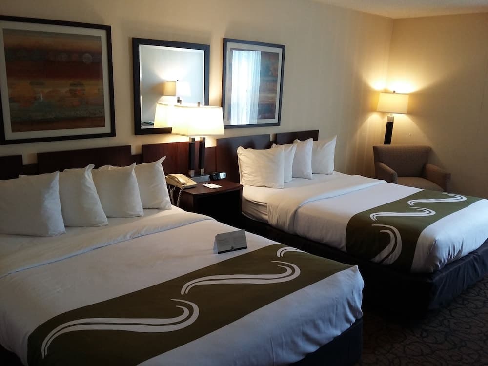 Quality Inn & Suites Escanaba North