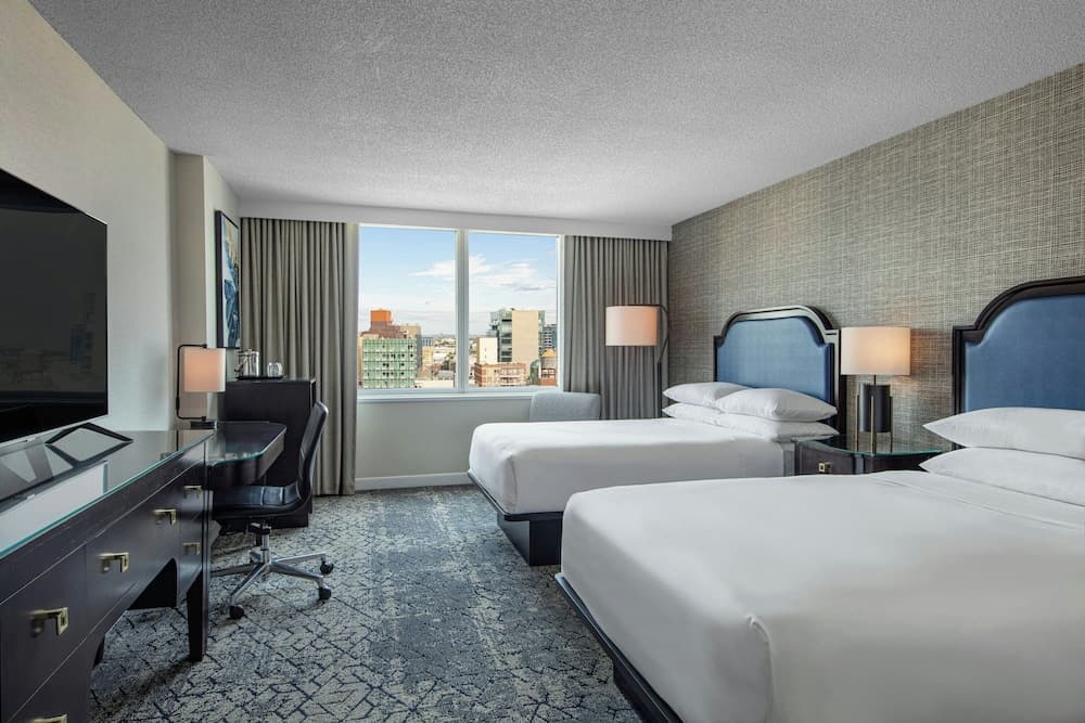 Sheraton LaGuardia East Hotel