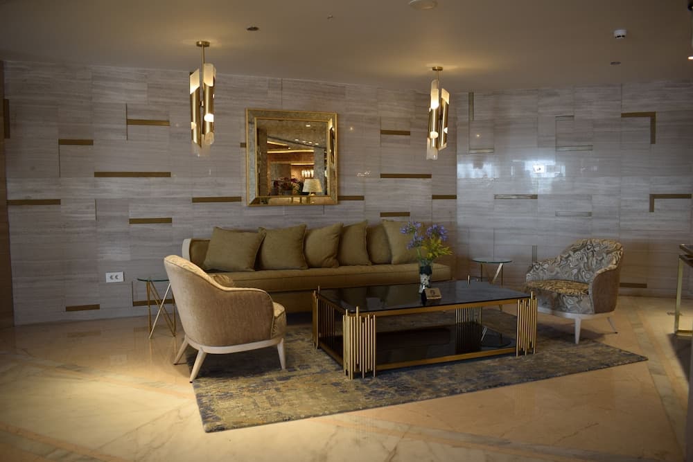 Romance Alexandria Hotel