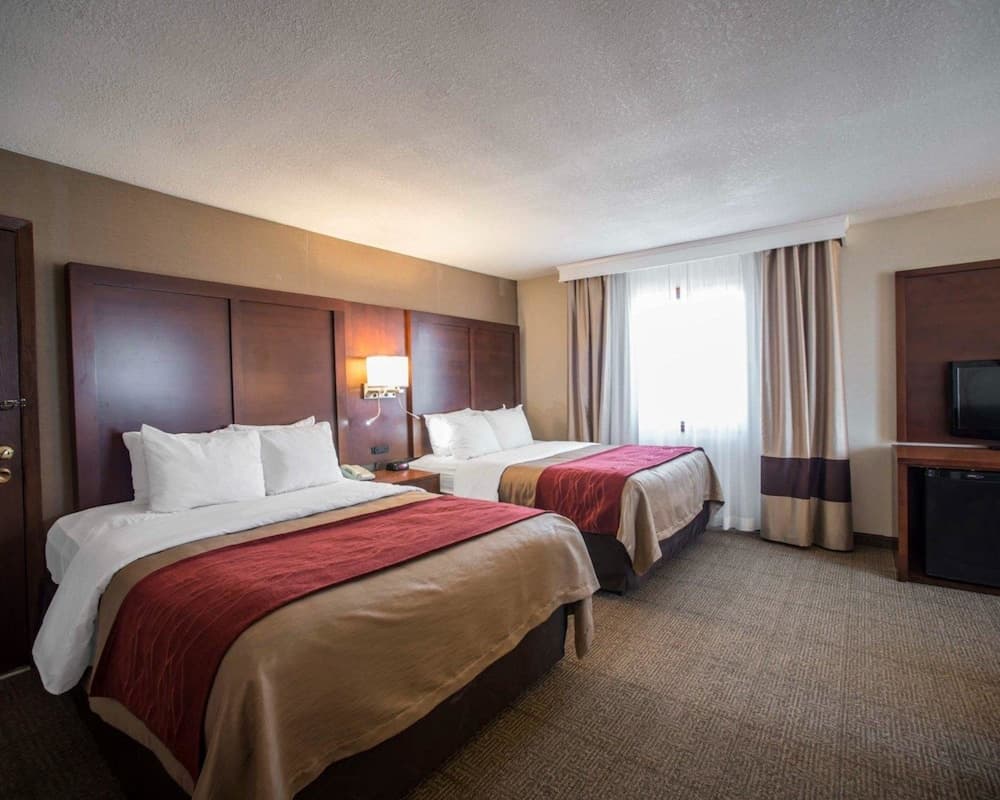 Quality Inn & Suites Boonville - Columbia