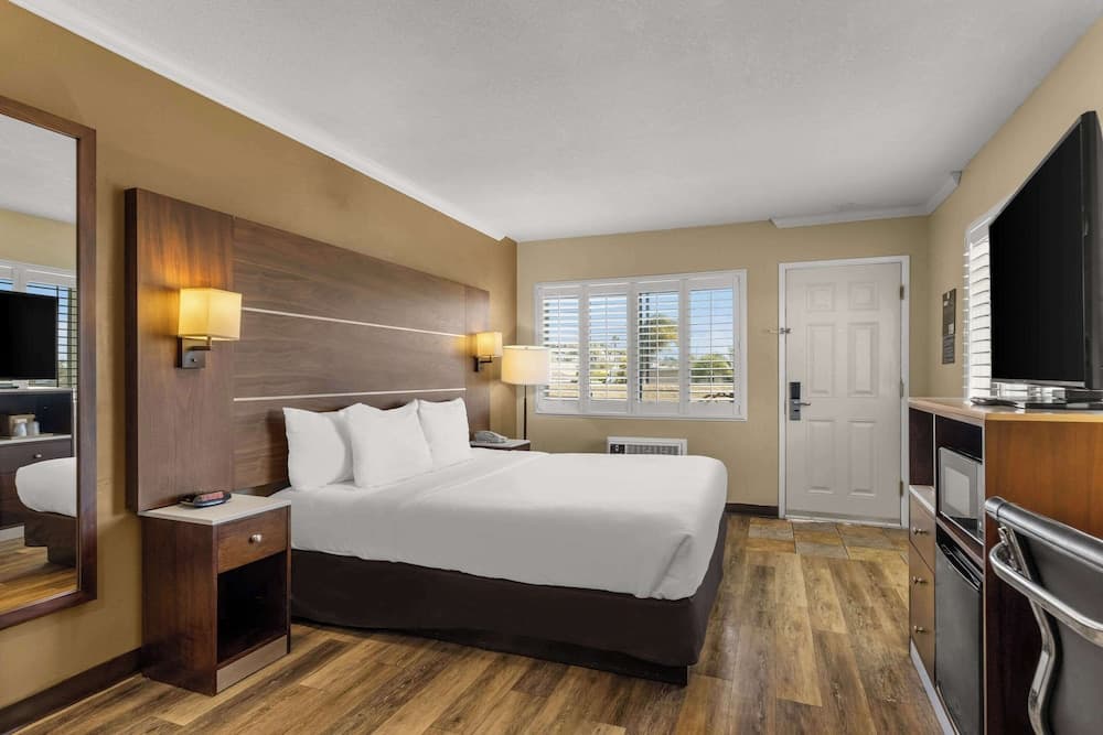 Comfort Inn San Diego Airport At The Harbor