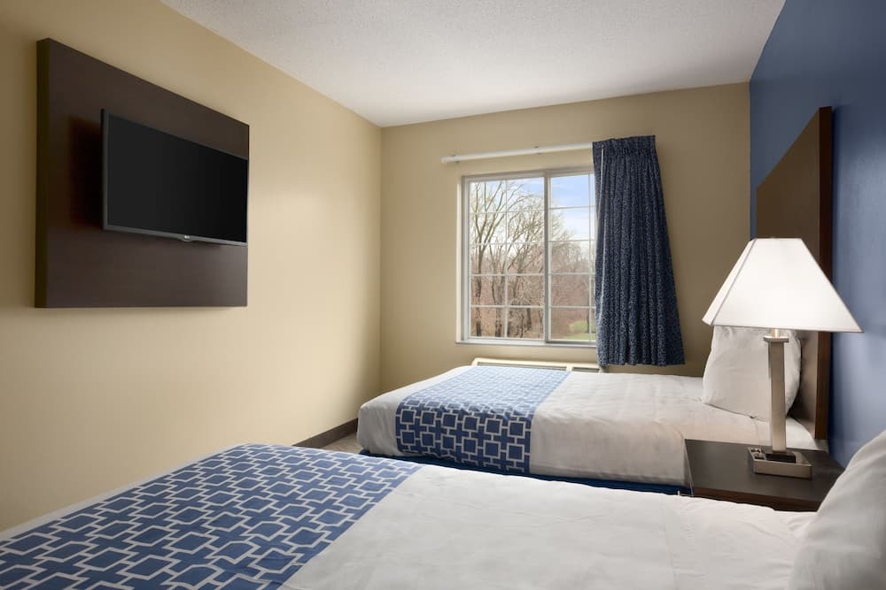 Days Inn & Suites by Wyndham Cherry Hill - Philadelphia