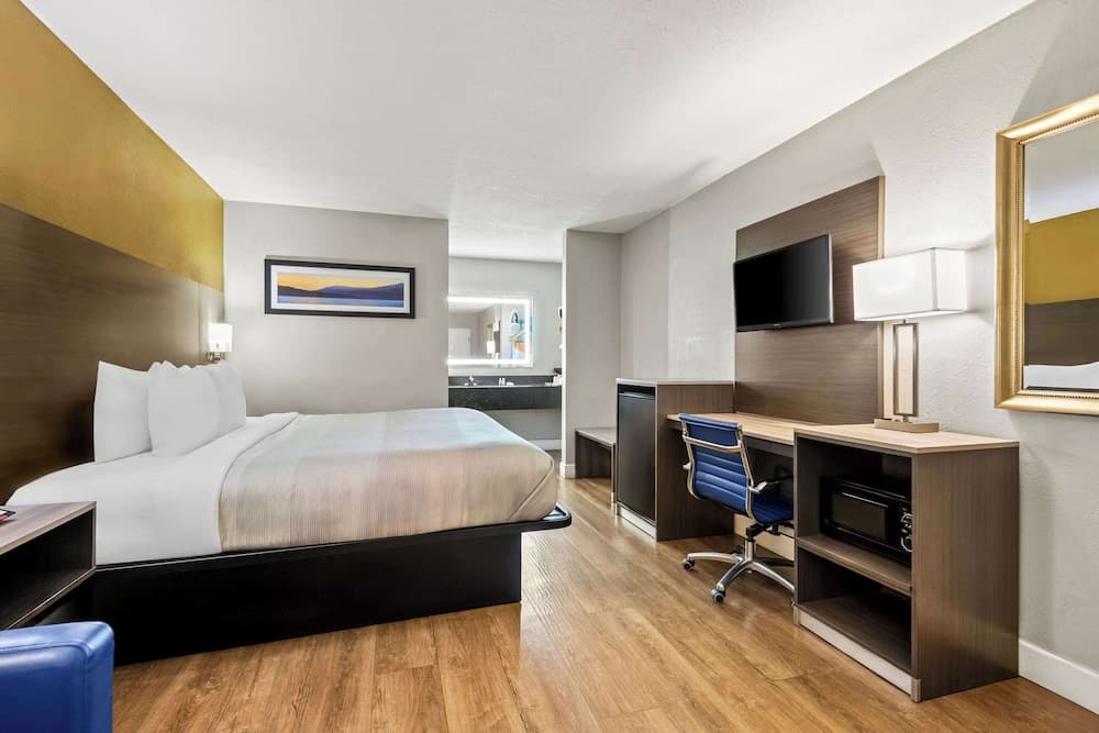 Quality Inn near Blue Spring