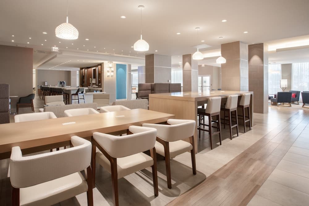 Holiday Inn Los Angeles - LAX Airport by IHG