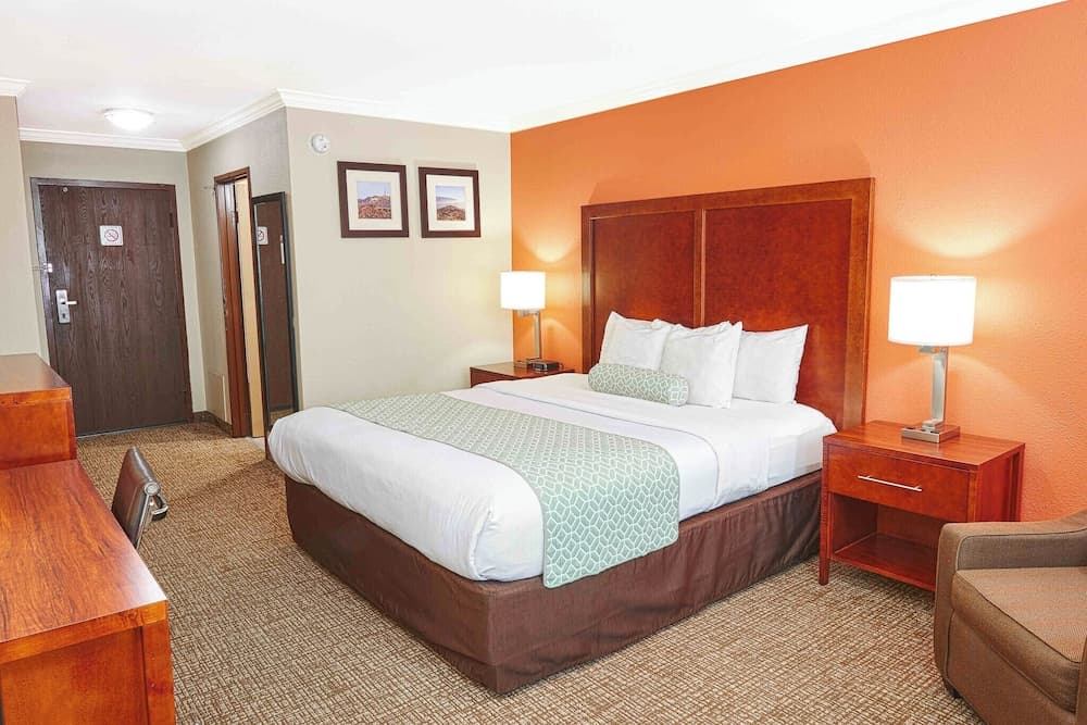 The Hills Inn Eagle Rock - Near Old Town Pasadena