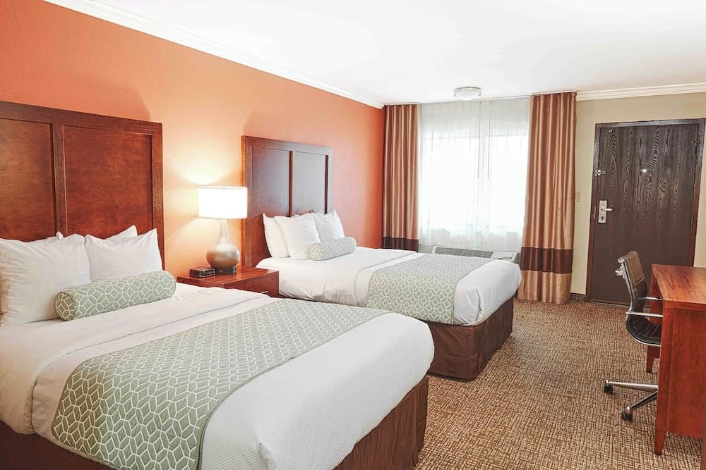 The Hills Inn Eagle Rock - Near Old Town Pasadena