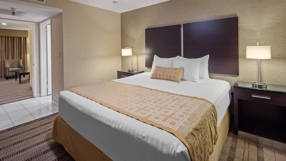 Best Western Pasadena Royale Inn & Suites