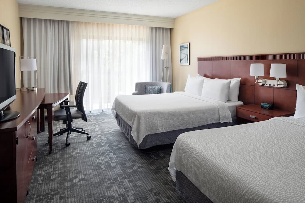 Courtyard by Marriott Denver Central Park