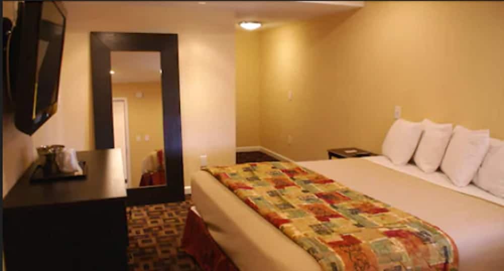 Relax Inn And Suites