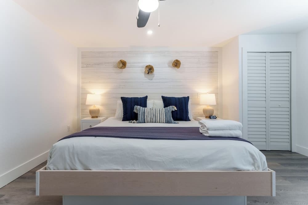 Siesta Key Beach Resort and Suites