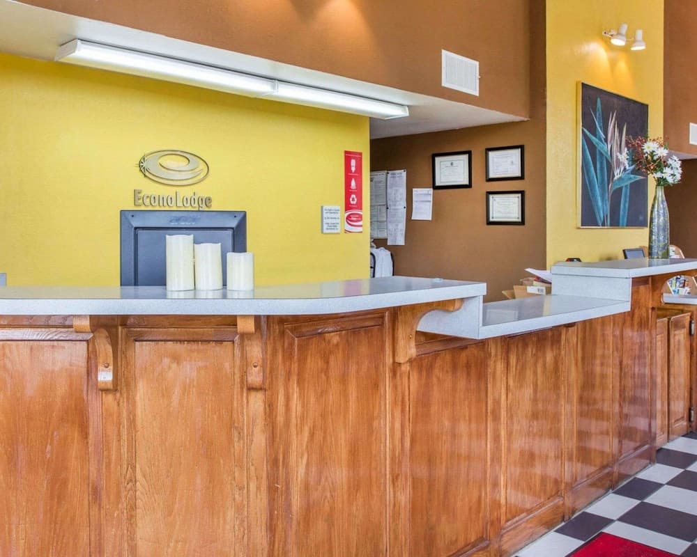 Econo Lodge Acworth East