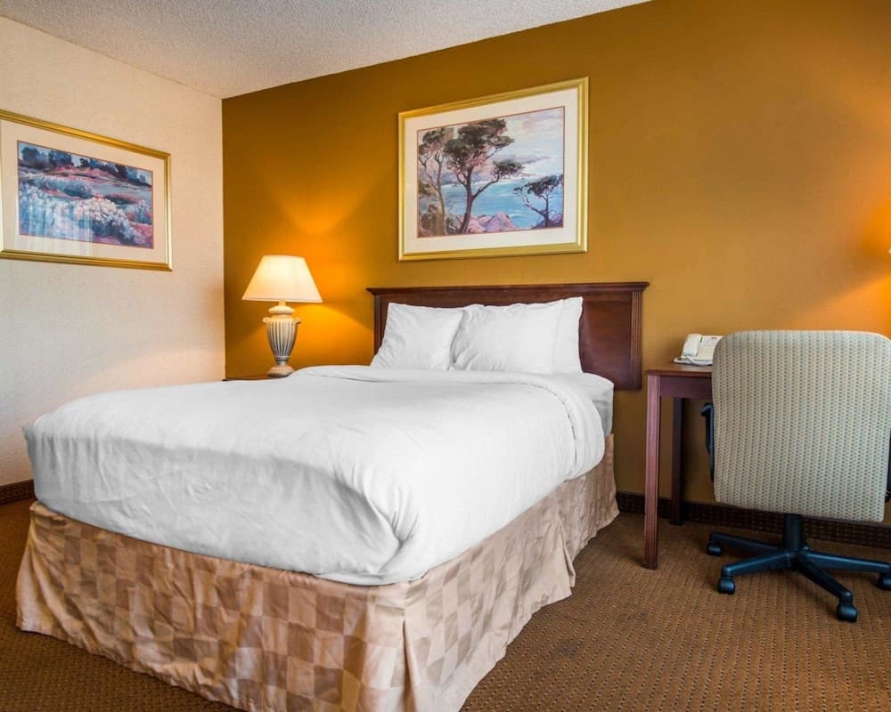 Clarion Inn and Events Center Pueblo North