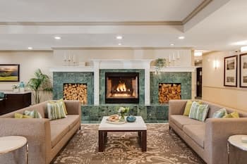 Ayres Hotel Corona – Riverside