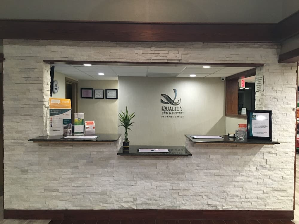 Quality Inn & Suites Winfield