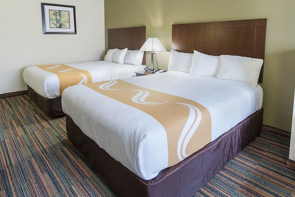 Quality Suites Temple I-35