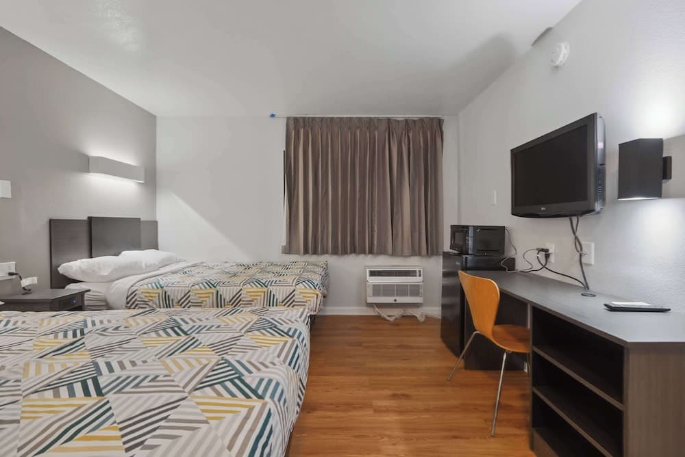 Motel 6 Normal, IL - Bloomington Area