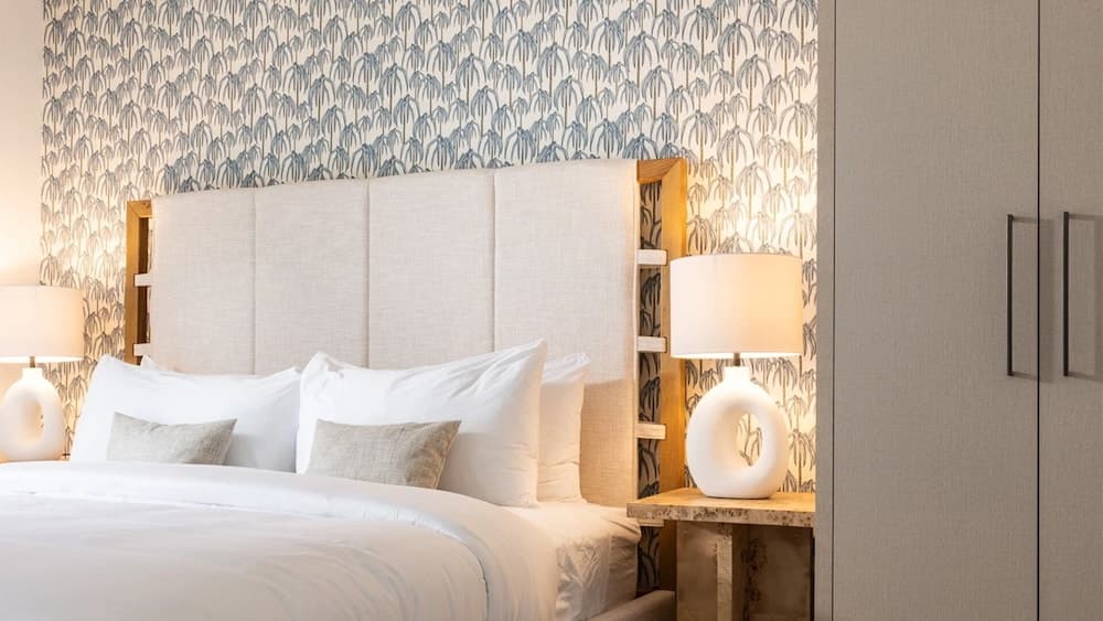 Pines & Palms Resort