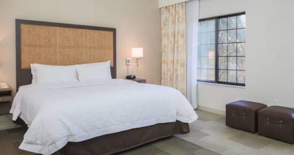 Hampton Inn And Suites Camarillo