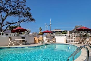 Motel 6 Monterey, CA