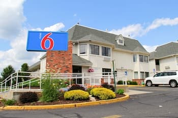 Motel 6 Enfield, CT - Hartford