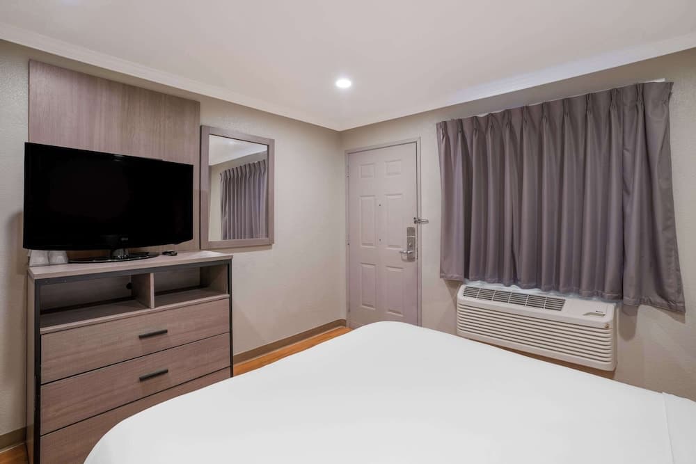 Econo Lodge Vallejo Fairgrounds