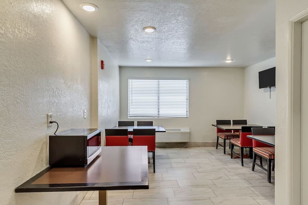 Motel 6 Ogden, UT- Downtown