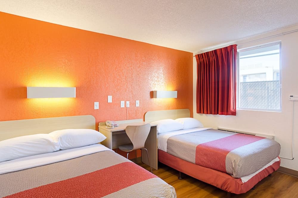 Motel 6 Denver, CO – Downtown