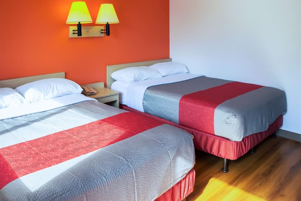 Motel 6 Porterville, CA