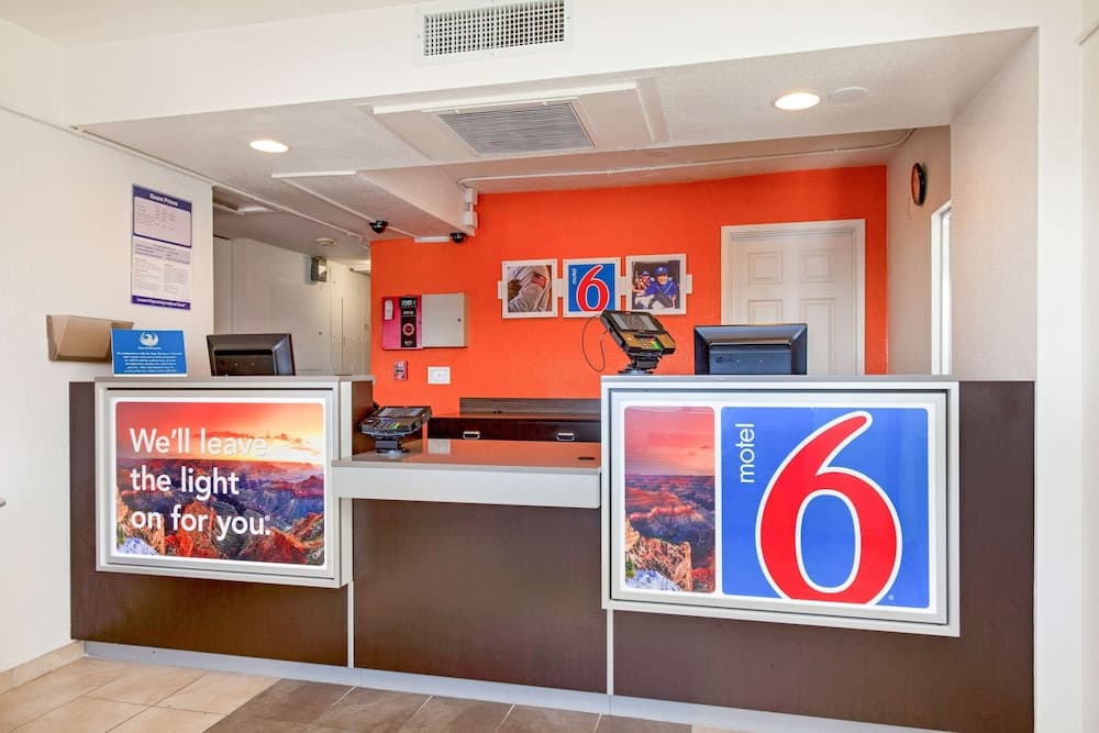 Motel 6 Phoenix North - Bell Road