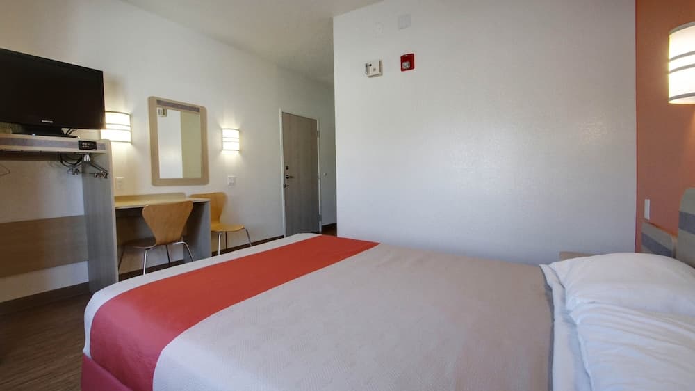 Motel 6 Lehi, UT – Thanksgiving Point