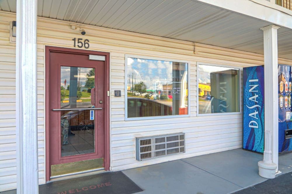 Economy Inn By OYO Ashburn