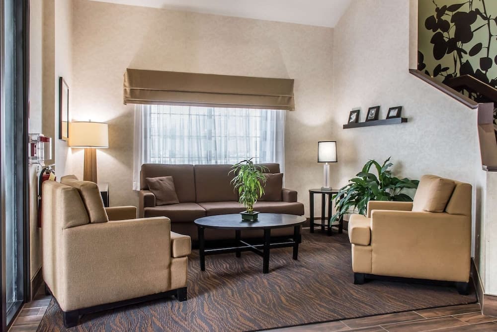 Sleep Inn & Suites of Lancaster County