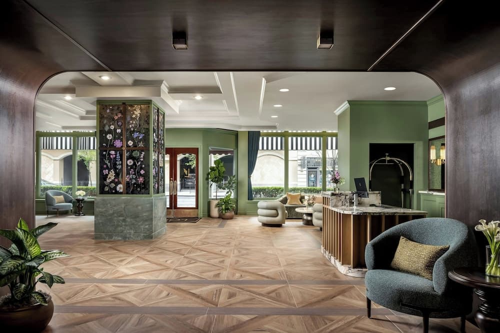 The Louie, A Davenport Hotel, Autograph Collection®