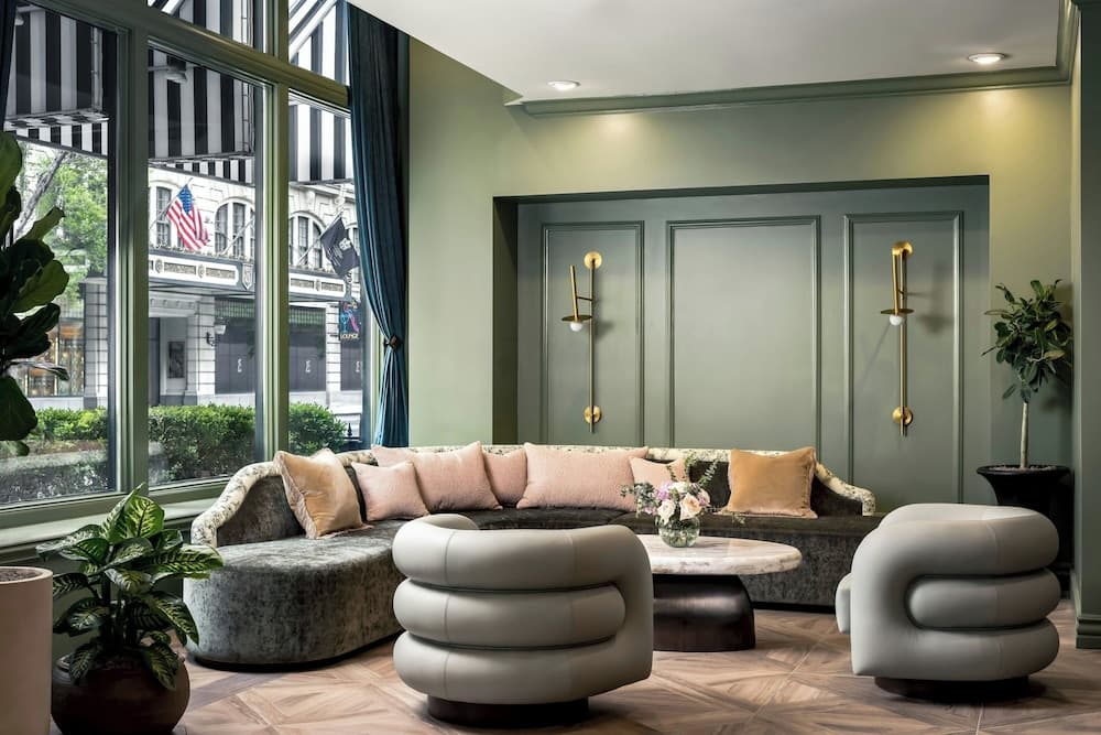 The Louie, A Davenport Hotel, Autograph Collection®