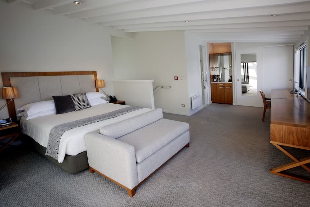 The Rees Hotel and Luxury Apartments