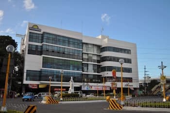 Days Hotel Iloilo